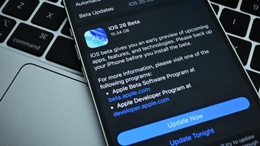 Here Is What's in the New Public iOS 26 Beta