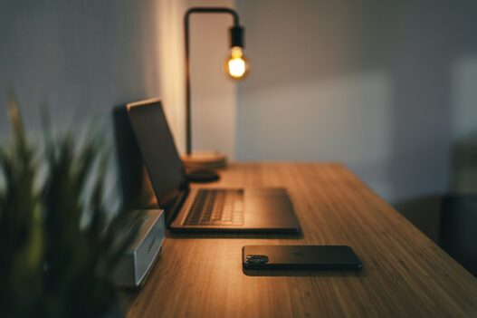 How to Create a “Distraction-Free” Focus Ritual