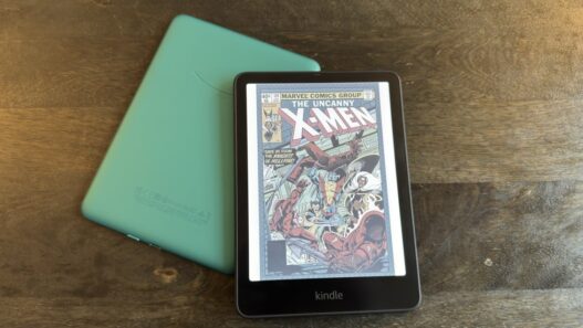 I'm a Comics Reader, and I Can't Recommend the Kindle Colorsoft