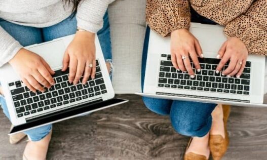 The Best Facebook Groups For Bloggers in 2025