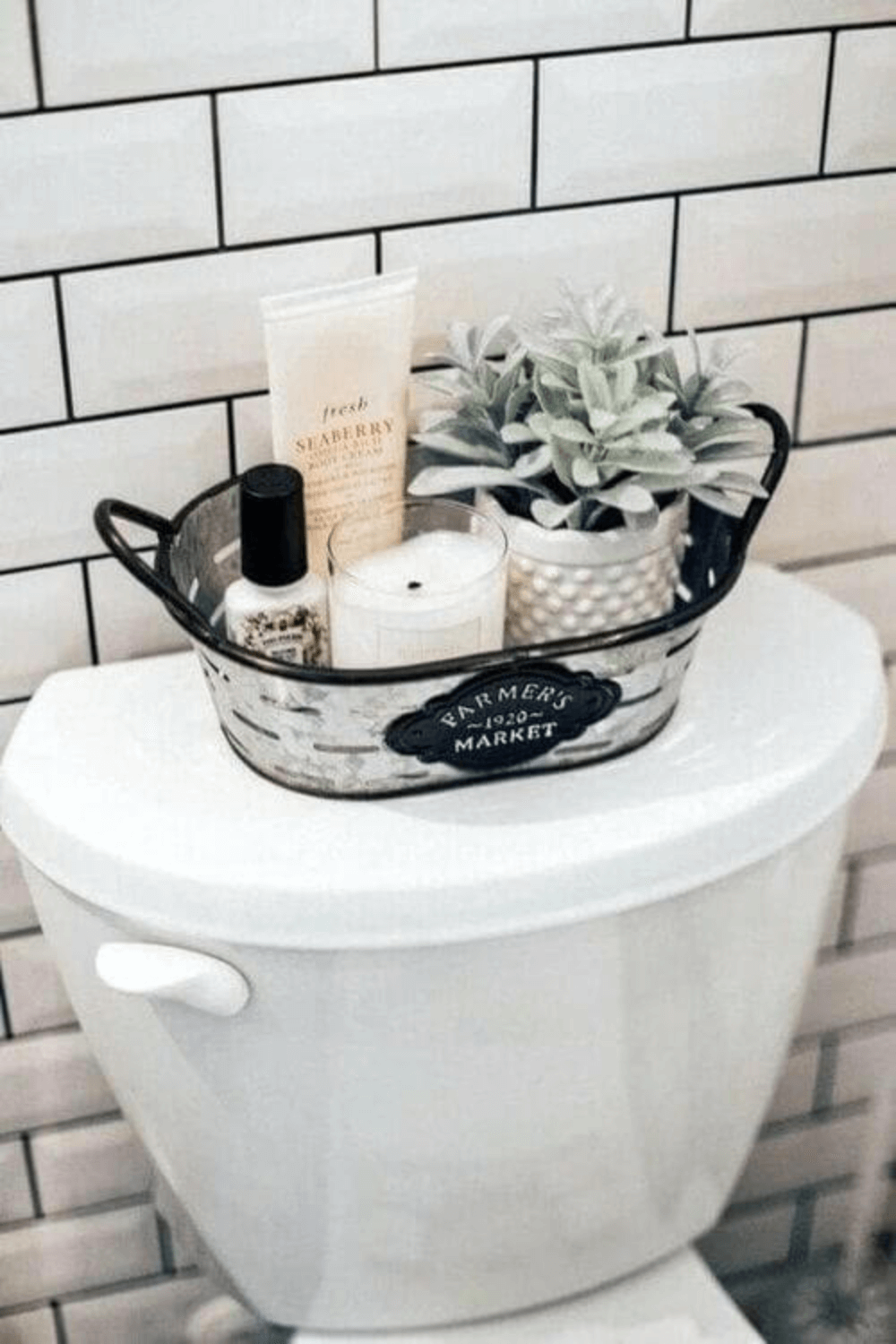 15 Toilet Tank Decor Ideas That Are Actually Cute