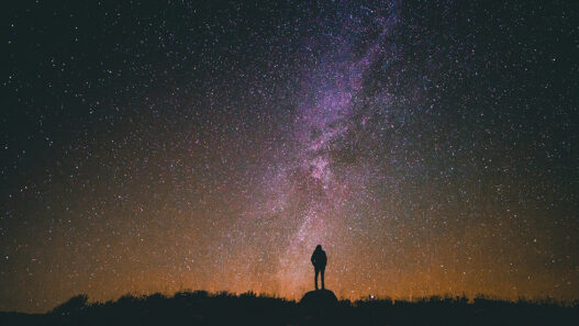How to Let Things Go and Declutter Your Mind