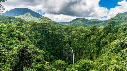 La fortuna waterfall, things to do in la fortuna, costa rica