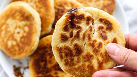 Hotteok (Korean Sweet Pancakes) - pickledplum.com