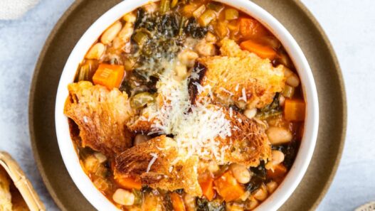 Ribollita soup