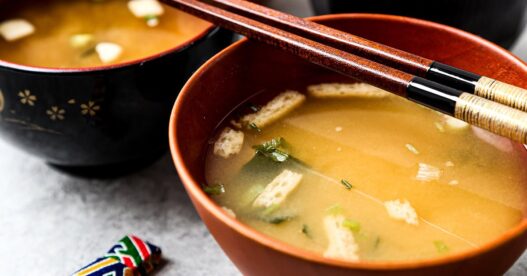 The Best Miso Soup (みそ汁)