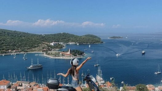 motorbike, Vis, croatia sail-33*