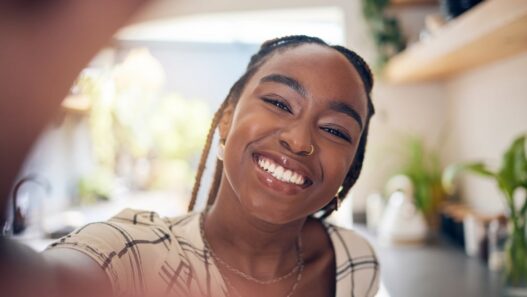 5 Toxic Money Beliefs That Kept Me Financially Stuck (What I Believe Now)