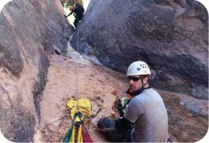 rapelling in sand