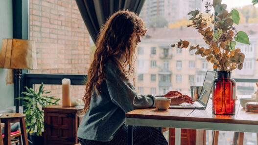 10 Little Notes to Stop Buying Things You Don't Need