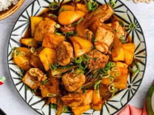 Fish and Pineapple Stir Fry (Sweet & Sour Chinese-Style Dinner)