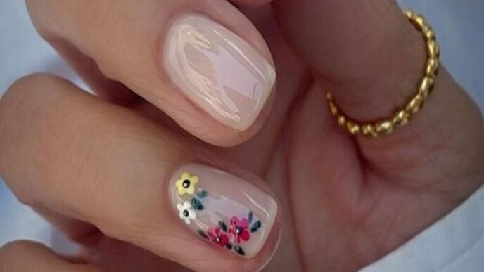 26 Gorgeous Spring Nails You’ll Want to Try This Season