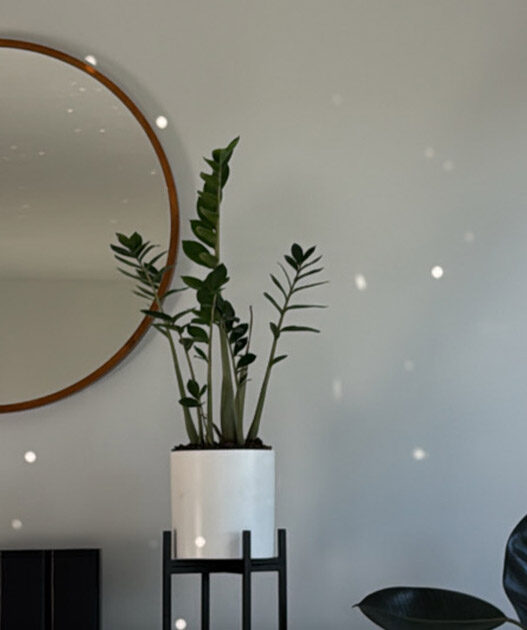 9 Little Notes To Help You Declutter Your Home When It's Hard to Let Go