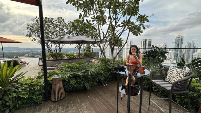 rooftop bar , artyzen singapore hotel review