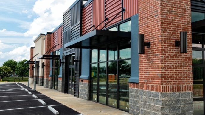 What To Consider When Investing in Commercial Real Estate