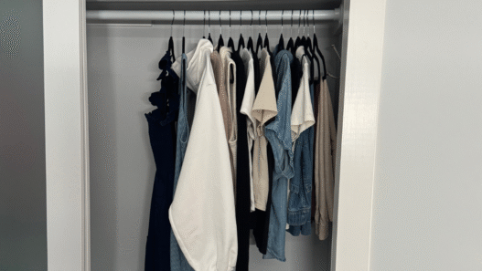 10 Steps to End Closet Clutter