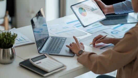 8 Financial Blind Spots That Quietly Stall Startups