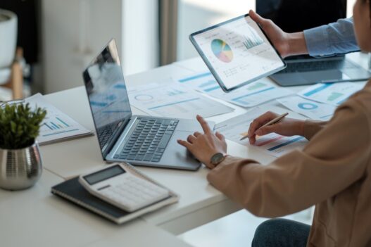 8 Financial Blind Spots That Quietly Stall Startups
