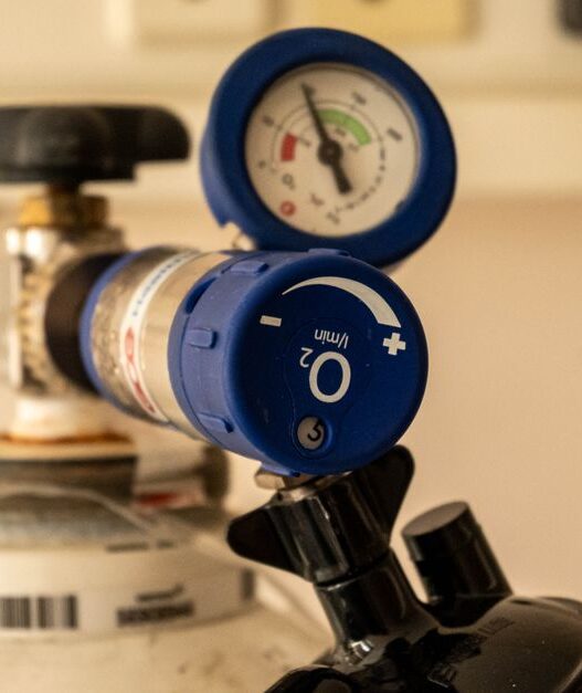 How Calibration Gas Suppliers Ensure Accuracy in Lab Testing