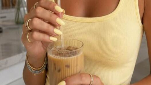 19 Gorgeous Yellow Nails Designs You'll Want to Copy Immediately