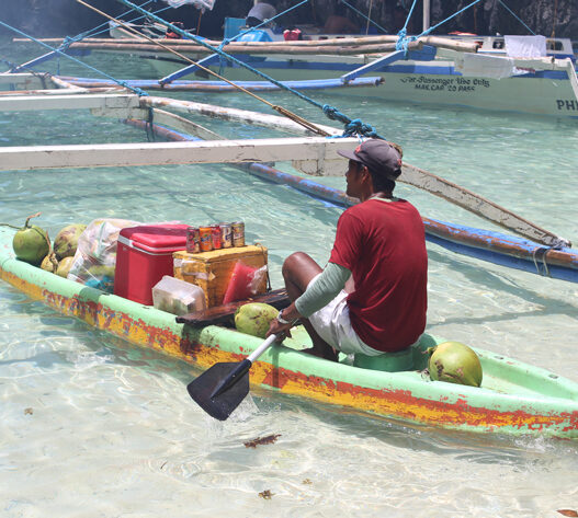 el nido kayak shop drinks, el nido palawan philippines, how to get to el nido, el nido tour package, things to do in el nido