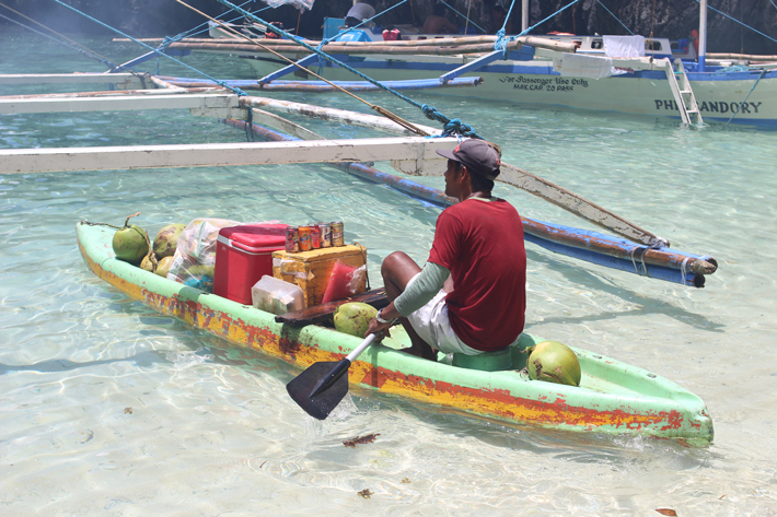 el nido kayak shop drinks, el nido palawan philippines, how to get to el nido, el nido tour package, things to do in el nido